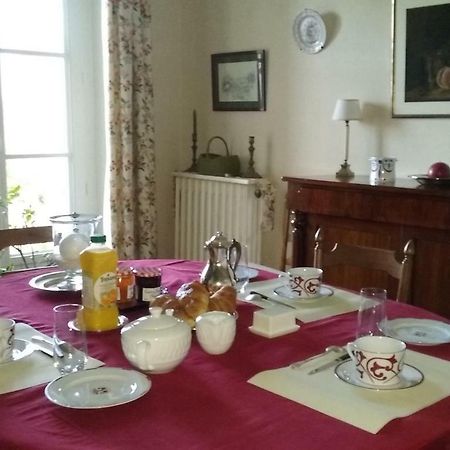 アングレーム La Tour De Lavalette Bed & Breakfast エクステリア 写真